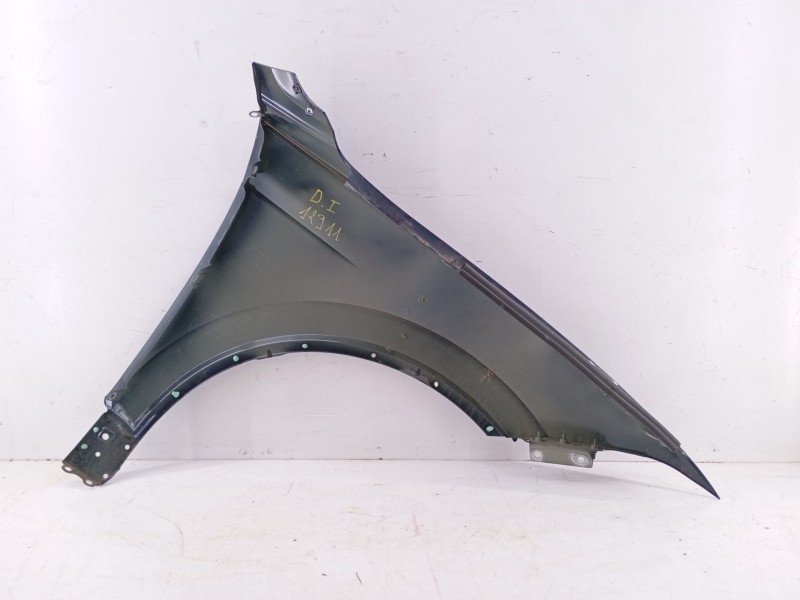 Recambio de aleta delantera izquierda para volkswagen touareg r-line 4 motion referencia OEM IAM   