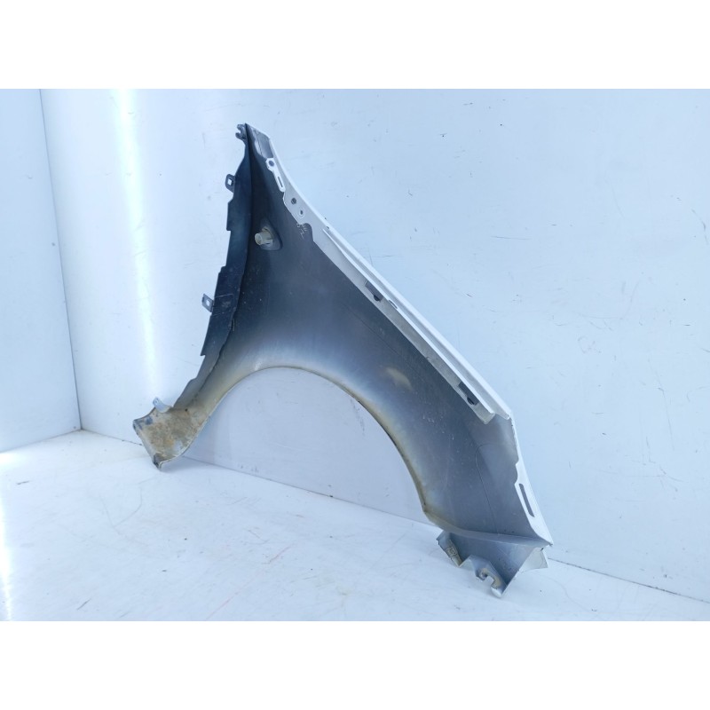 Recambio de aleta delantera izquierda para renault kangoo dynamique acción especial referencia OEM IAM   