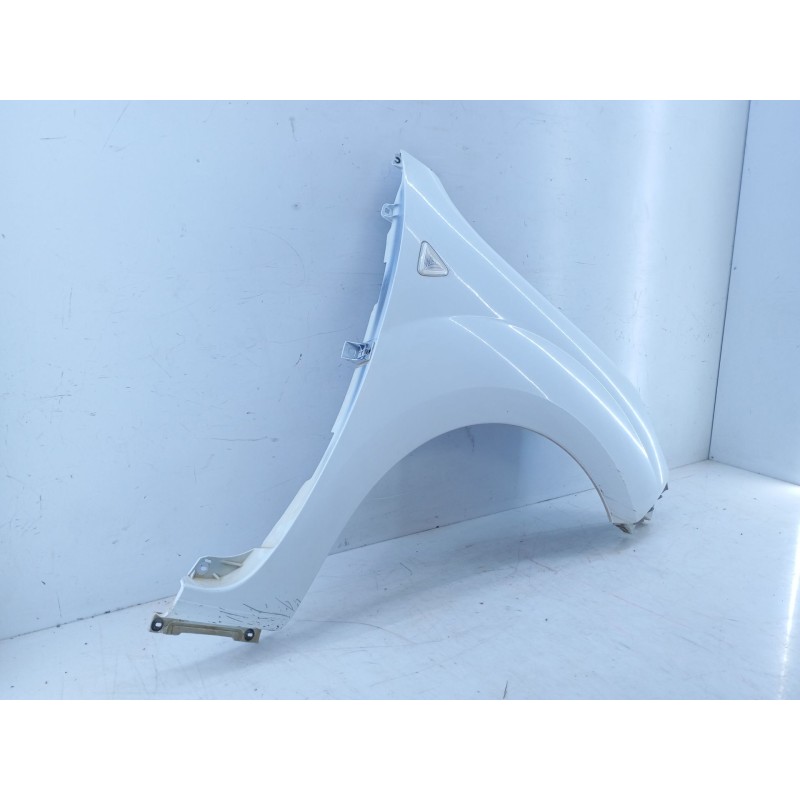 Recambio de aleta delantera derecha para renault kangoo dynamique acción especial referencia OEM IAM   