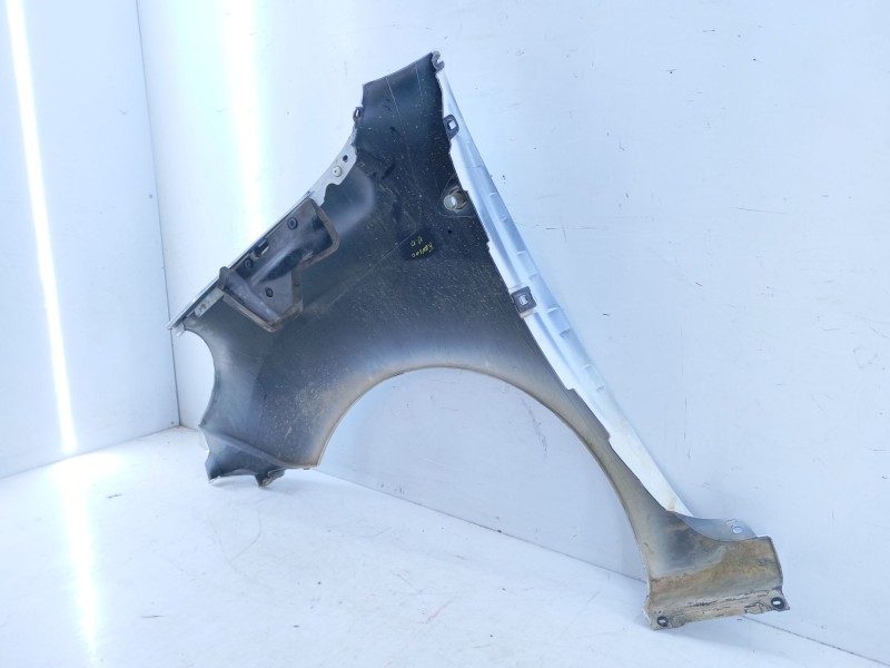 Recambio de aleta delantera derecha para renault kangoo dynamique acción especial referencia OEM IAM   