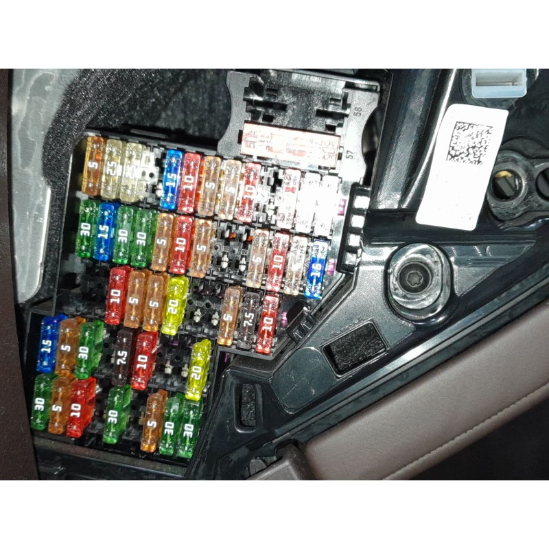 Recambio de caja reles / fusibles para porsche panamera (970) 3.0 d referencia OEM IAM   