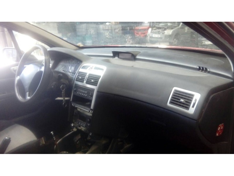 peugeot 307 berlina (s2) del año 2006