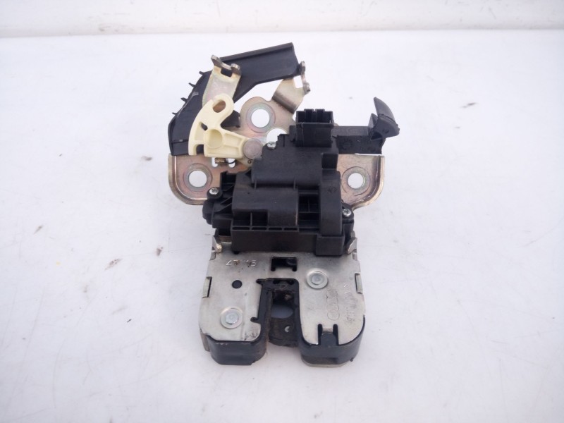 Recambio de cerradura maletero / porton para skoda rapid active referencia OEM IAM   