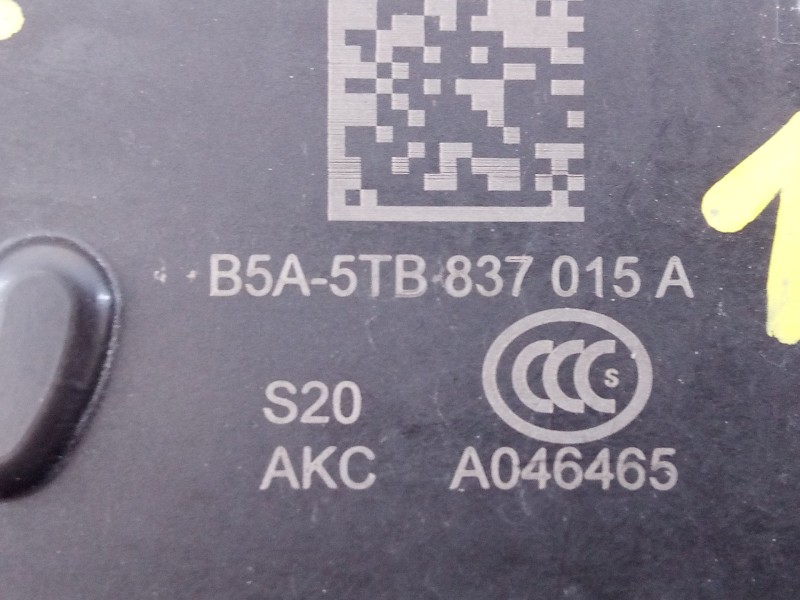 Recambio de cerradura puerta delantera izquierda para seat ibiza (kj1) style referencia OEM IAM 5TB837015  