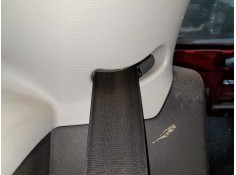 CINTURON SEGURIDAD TRASERO DERECHO 