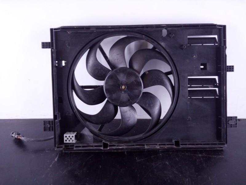 Recambio de electroventilador para peugeot 308 active bluehdi 130 referencia OEM IAM   