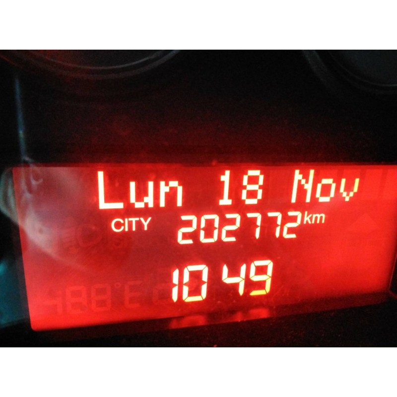 fiat punto berlina (188) del año 2011