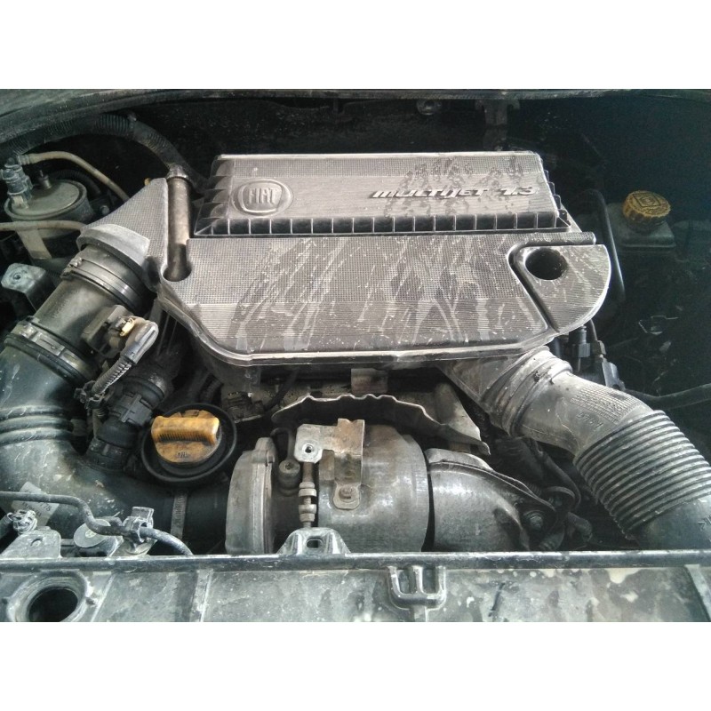 fiat punto berlina (188) del año 2011