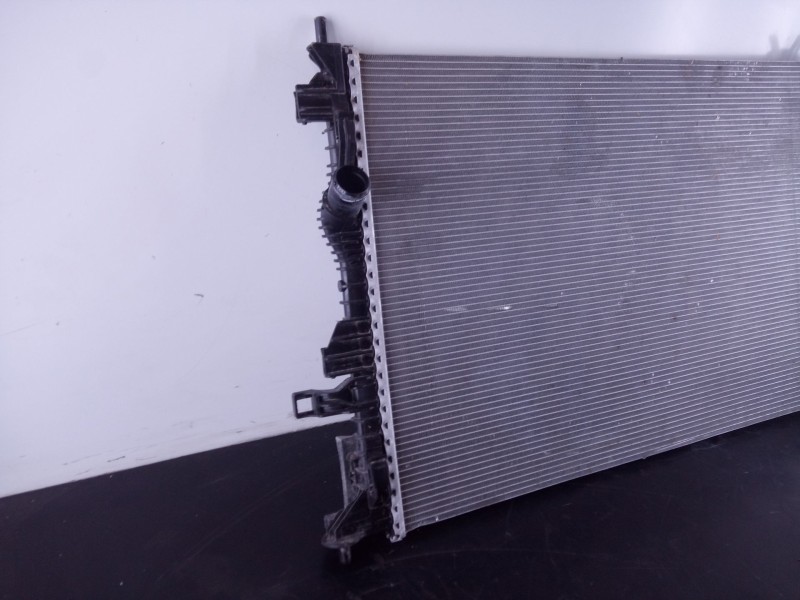Recambio de radiador agua para ford focus st-line referencia OEM IAM JX618005AD  