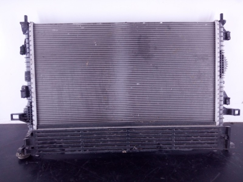 Recambio de radiador agua para ford focus st-line referencia OEM IAM JX618005AD  