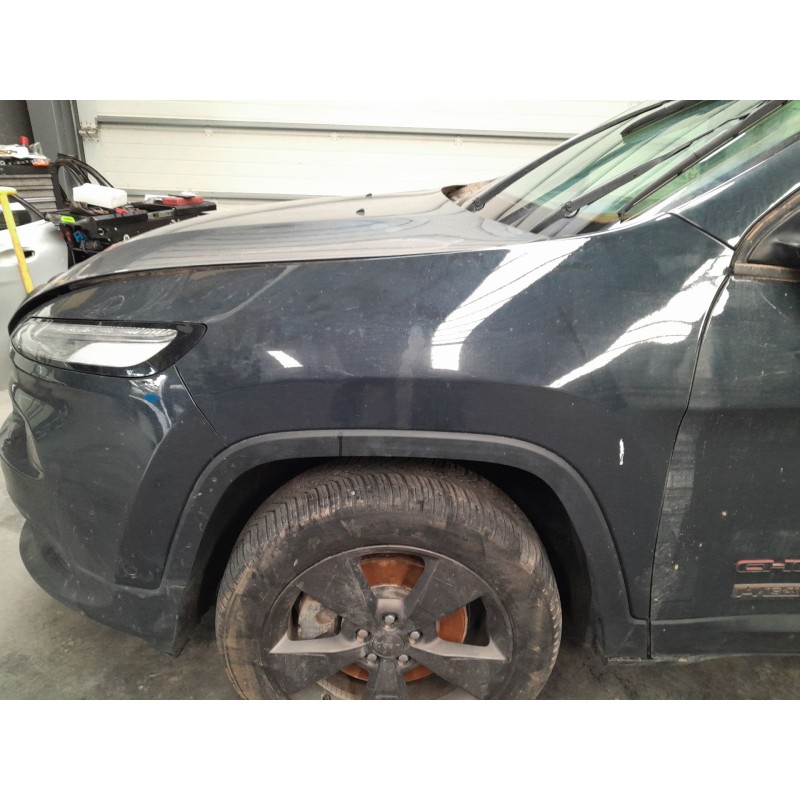 Recambio de aleta delantera izquierda para jeep cherokee (kl) 2.2 crd 4x4 referencia OEM IAM   