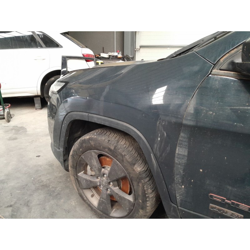 Recambio de aleta delantera izquierda para jeep cherokee (kl) 2.2 crd 4x4 referencia OEM IAM   