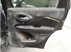 GUARNECIDO PUERTA TRASERA DERECHA 