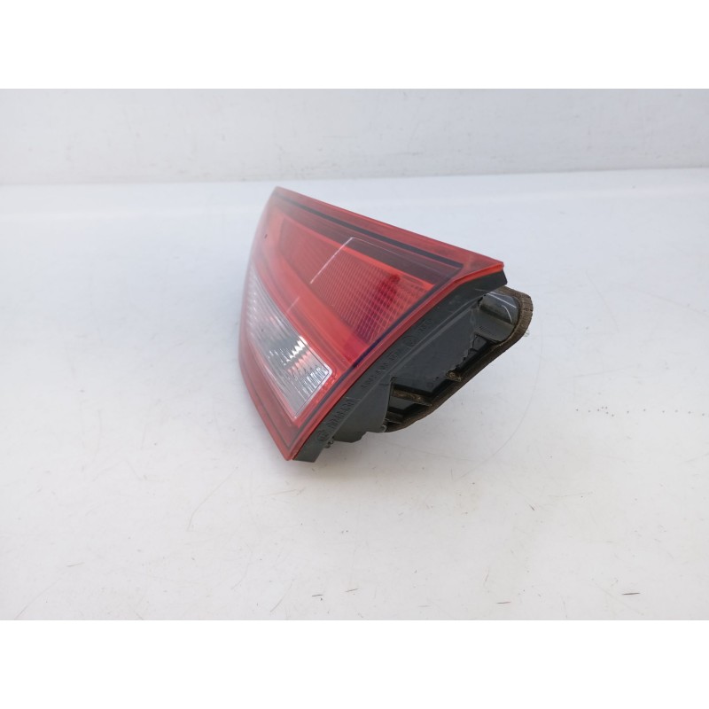 Recambio de piloto trasero derecho porton para seat leon style 1200 tsi referencia OEM IAM 5F0945094J  