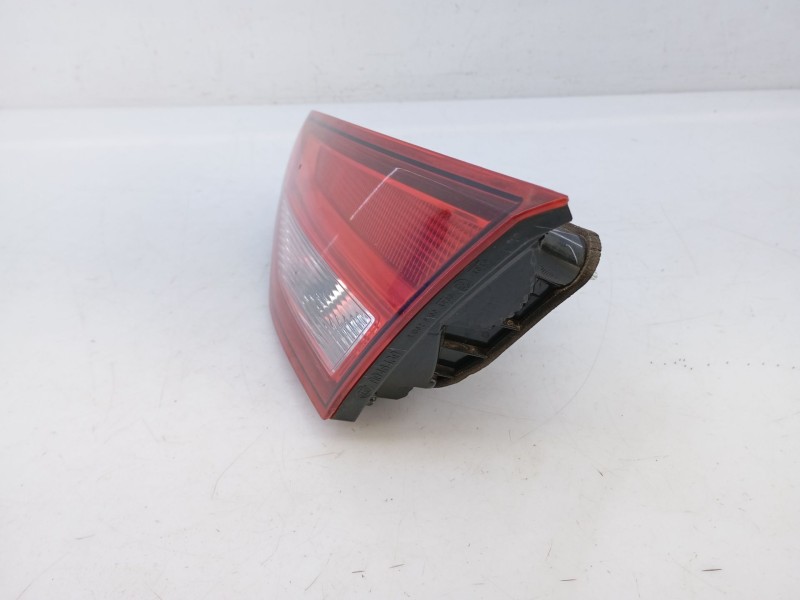Recambio de piloto trasero derecho porton para seat leon style 1200 tsi referencia OEM IAM 5F0945094J  