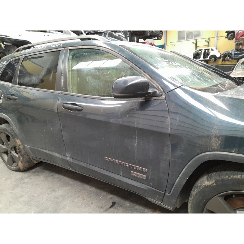 Recambio de puerta delantera derecha para jeep cherokee (kl) 2.2 crd 4x4 referencia OEM IAM   