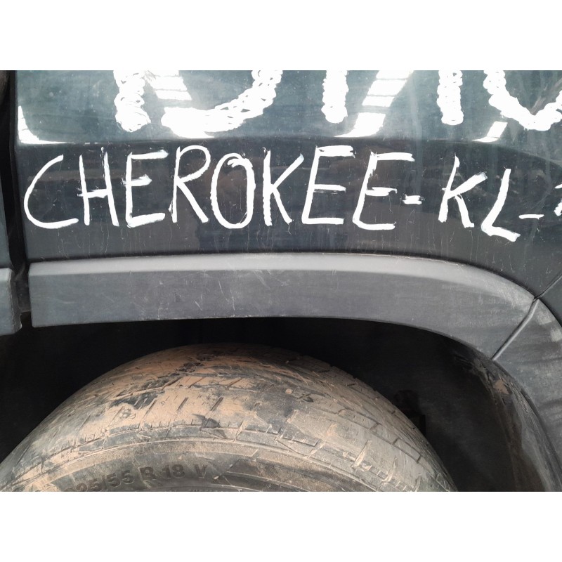 Recambio de aletin trasero izquierdo para jeep cherokee (kl) 2.2 crd 4x4 referencia OEM IAM   