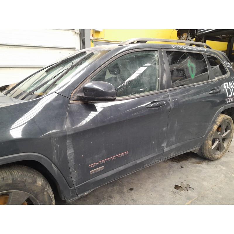 Recambio de puerta delantera izquierda para jeep cherokee (kl) 2.2 crd 4x4 referencia OEM IAM   