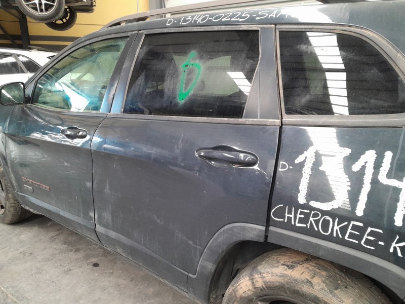 Recambio de puerta trasera izquierda para jeep cherokee (kl) 2.2 crd 4x4 referencia OEM IAM   