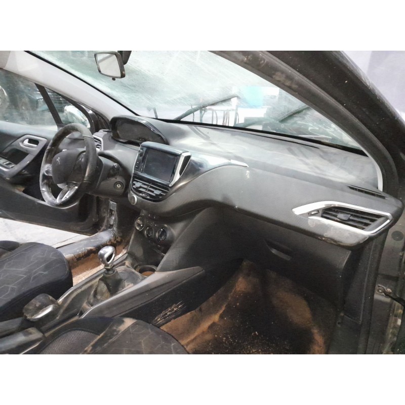 peugeot 2008 i (cu_) del año 2018