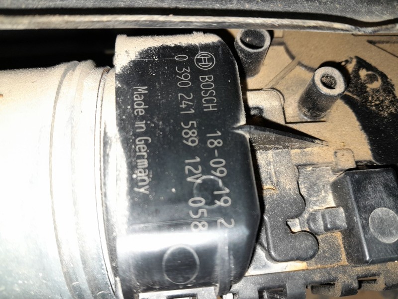 Recambio de motor limpia delantero para peugeot 2008 i (cu_) 1.5 bluehdi 100 referencia OEM IAM 0390241589  