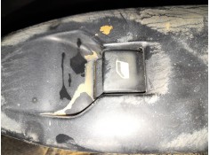 MANDO ELEVALUNAS DELANTERO DERECHO 