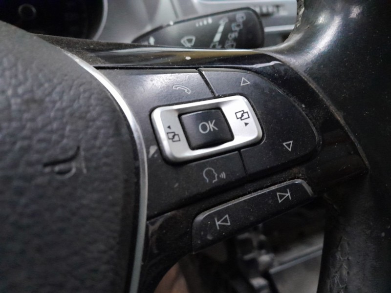 Recambio de volante para volkswagen golf vii (5g1, bq1, be1, be2) 1.2 tsi referencia OEM IAM   