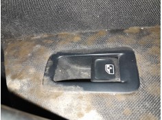 MANDO ELEVALUNAS DELANTERO DERECHO 