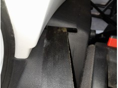 CINTURON SEGURIDAD TRASERO DERECHO 