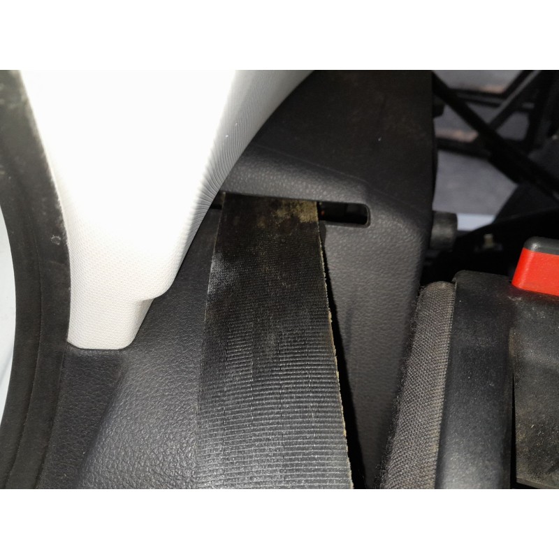 Recambio de cinturon seguridad trasero derecho para volkswagen golf vii (5g1, bq1, be1, be2) 1.2 tsi referencia OEM IAM   