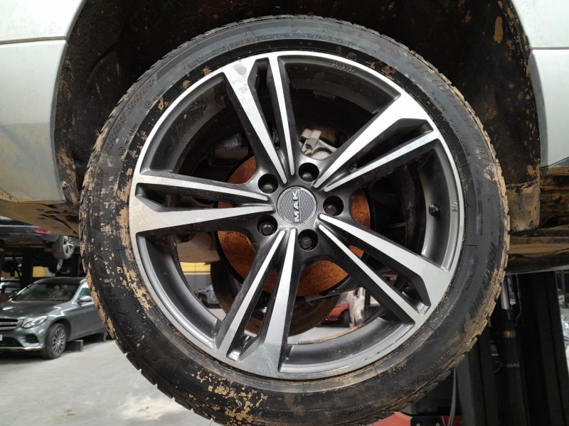 Recambio de juego llantas para skoda karoq (nu7, nd7) 1.5 tsi referencia OEM IAM 215/50/18  