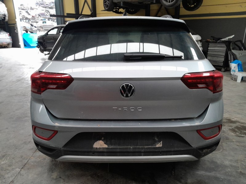 volkswagen t-roc (a11, d11) del año 2023