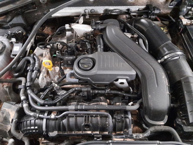 volkswagen t-roc (a11, d11) del año 2023