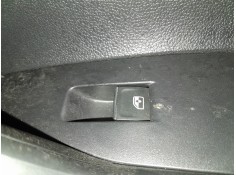 MANDO ELEVALUNAS TRASERO DERECHO 