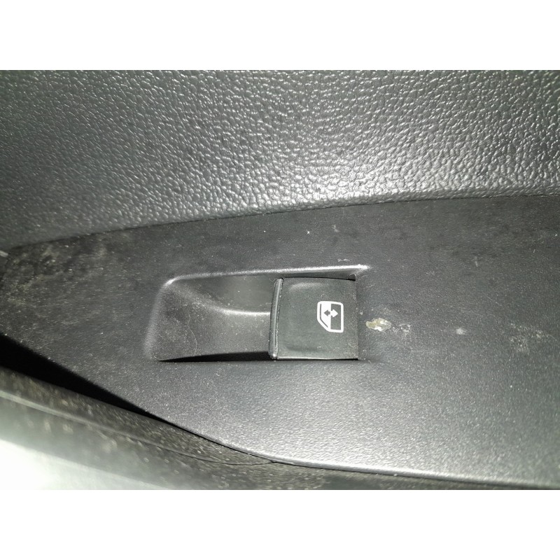 Recambio de mando elevalunas trasero derecho para volkswagen taigo (cs1) 1.0 tsi referencia OEM IAM   