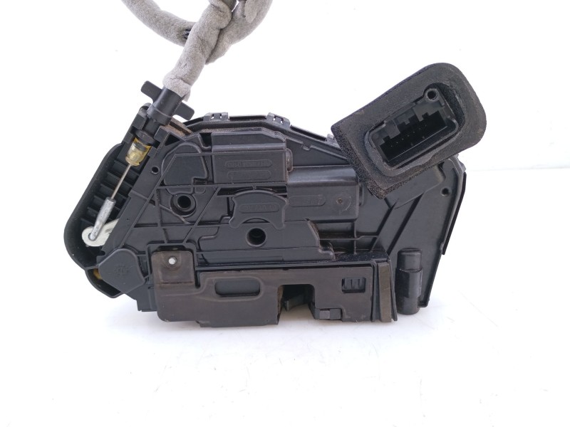 Recambio de cerradura puerta delantera derecha para seat ibiza (kj1) style referencia OEM IAM 5TB837016A  