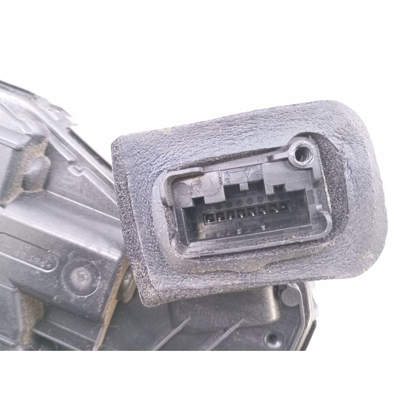 Recambio de cerradura puerta delantera derecha para seat ibiza (kj1) style referencia OEM IAM 5TB837016A  