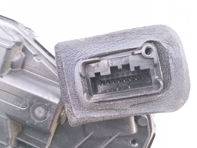 Recambio de cerradura puerta delantera derecha para seat ibiza (kj1) style referencia OEM IAM 5TB837016A  