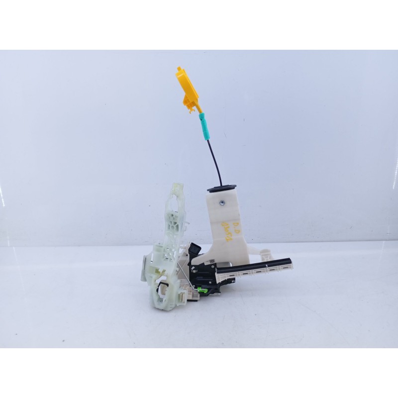 Recambio de cerradura puerta delantera derecha para hyundai kona 2 1.0 tgdi referencia OEM IAM   