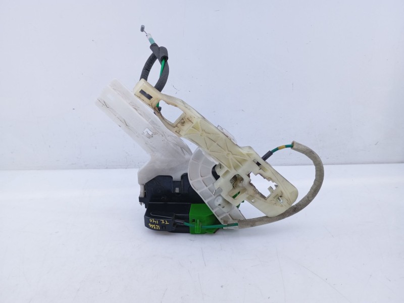 Recambio de cerradura puerta trasera izquierda para hyundai i40 comfort referencia OEM IAM   