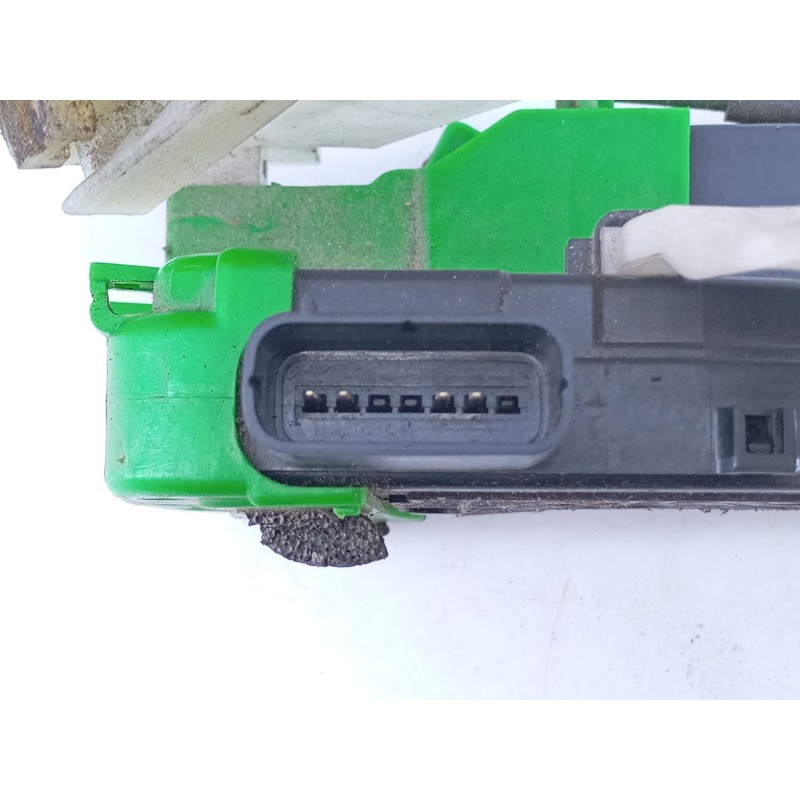 Recambio de cerradura puerta trasera izquierda para hyundai i40 comfort referencia OEM IAM   