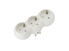 Recambio de ferreteria para universal acc.electricos adaptador / ladron triple schuko 16 a. 250 v. referencia OEM IAM 19110035 N