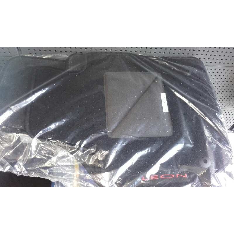 Recambio de juego alfombras para universal juego alfombras medida personalizadas 4 pzas referencia OEM IAM CARLUX NUEVO TIENDA