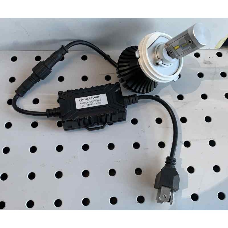 Recambio de kit bombillas leds para universal kit bombillas leds h4 36kw 4000lm 6500k referencia OEM IAM MOD7744A NUEVO ESTANTER