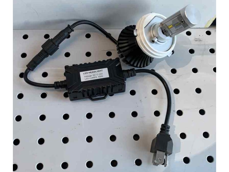 Recambio de kit bombillas leds para universal kit bombillas leds h4 36kw 4000lm 6500k referencia OEM IAM MOD7744A NUEVO ESTANTER
