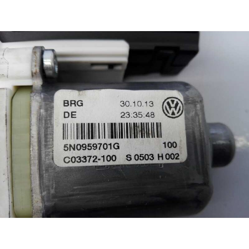 Recambio de motor elevalunas delantero izquierdo para volkswagen tiguan (5n1) advance bluemotion referencia OEM IAM 5N0959701G C