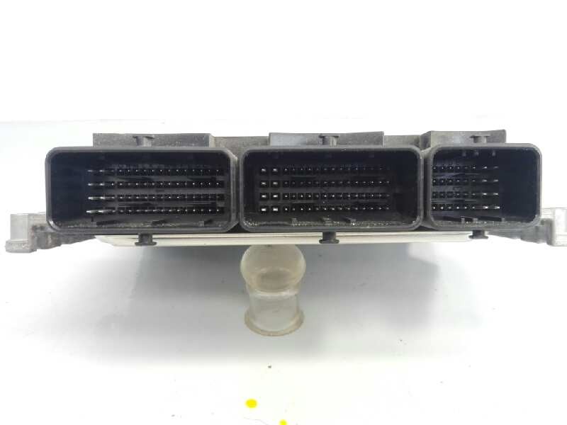Recambio de centralita motor uce para renault kangoo expression referencia OEM IAM 237106319R 0281032885 