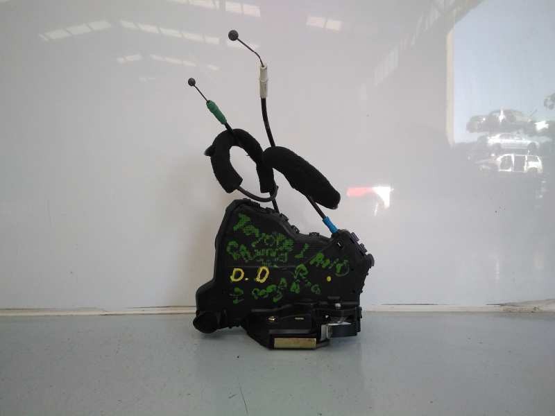 Recambio de cerradura puerta delantera derecha para toyota land cruiser (j15) referencia OEM IAM 64504220  E2-B4-30-2