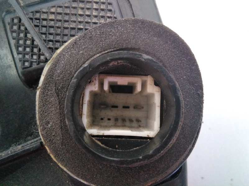 Recambio de cerradura puerta delantera derecha para toyota land cruiser (j15) referencia OEM IAM 64504220  E2-B4-30-2