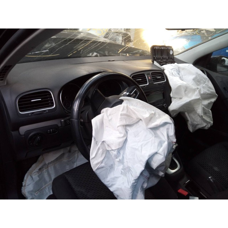 volkswagen golf vi (5k1) del año 2010